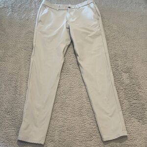 Lululemon Commission Pant Slim *Warpstreme 31"
Light Cast size 32
